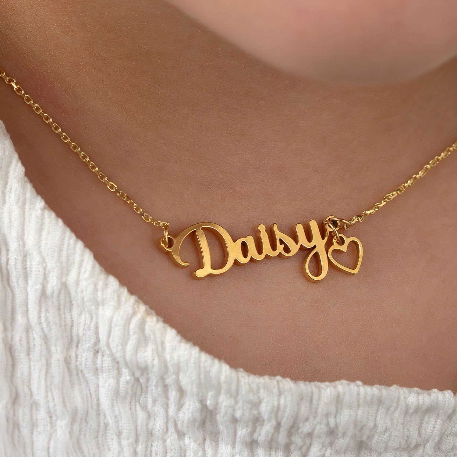 Personalised Kids Necklace - Daisy - HeyBigDay