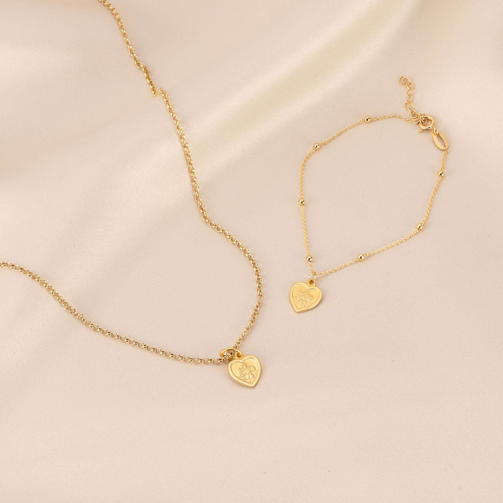 St Christopher Heart Bracelet St Christopher Heart stock