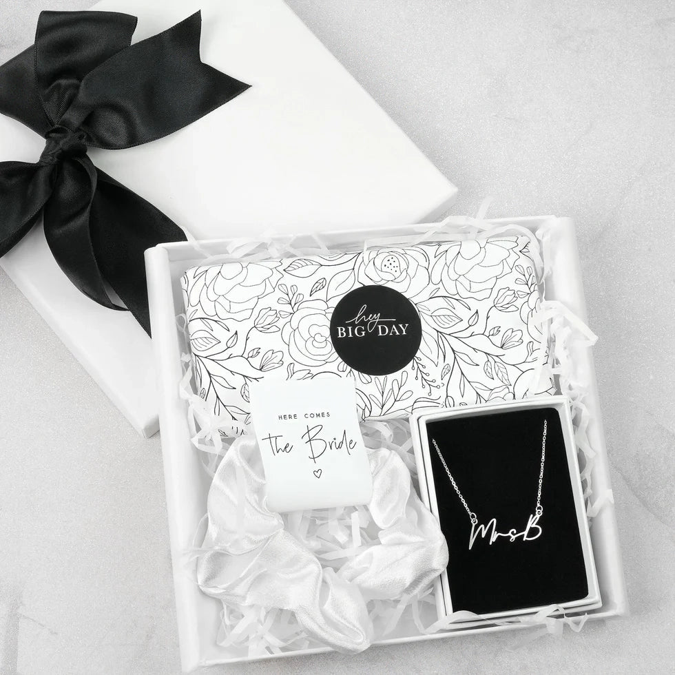 Mrs Necklace Bride 3 Piece Gift Box 18k gold plated bridal bride